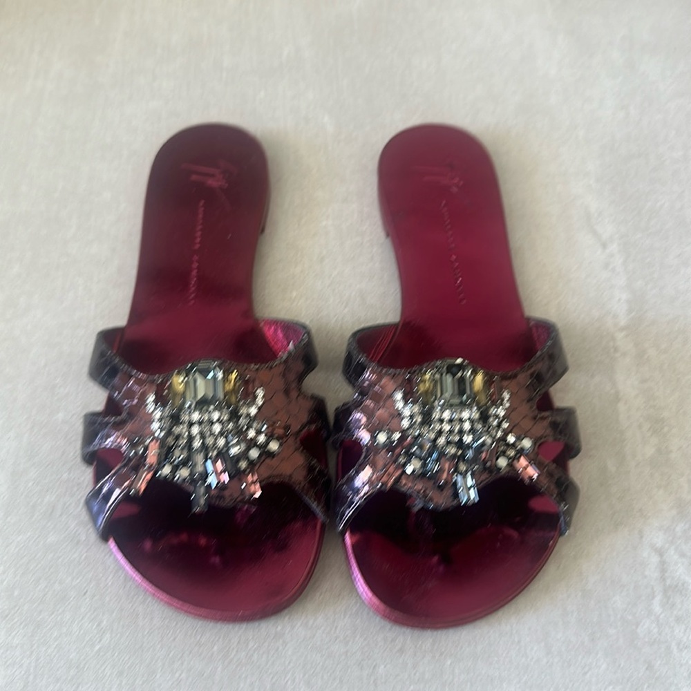 Giuseppe sandals size 36.
